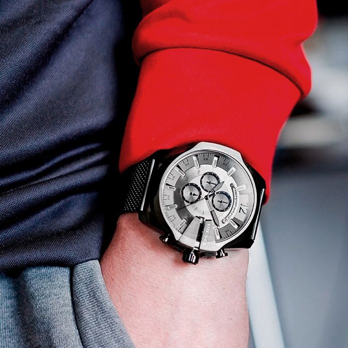 Diesel DZ4527 Mega Chief Chronograph Men's Watch – Black Dial & Black Mesh Strap