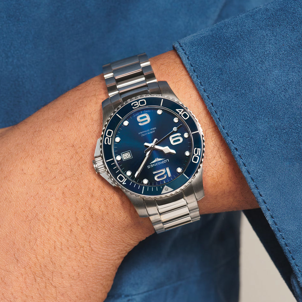 longines HydroConquest 39mm - Blue on Bracelet