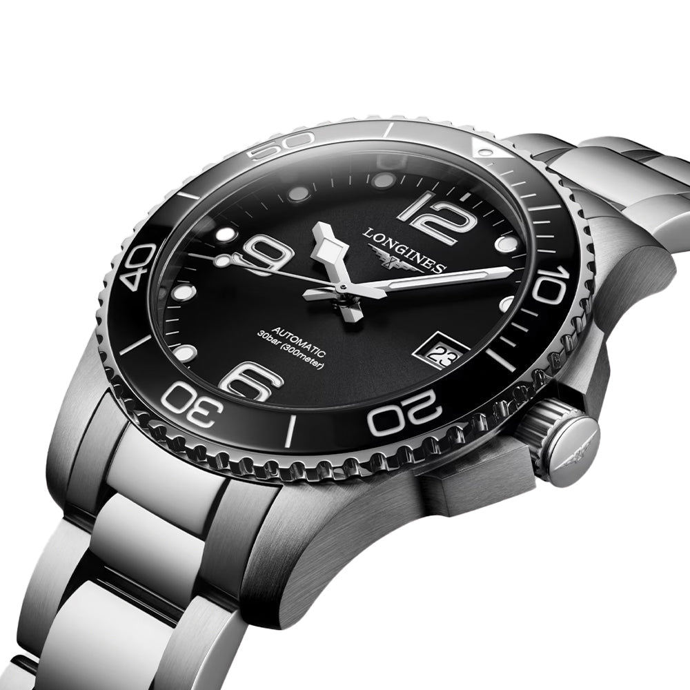 longines HydroConquest 39mm - Black on Bracelet