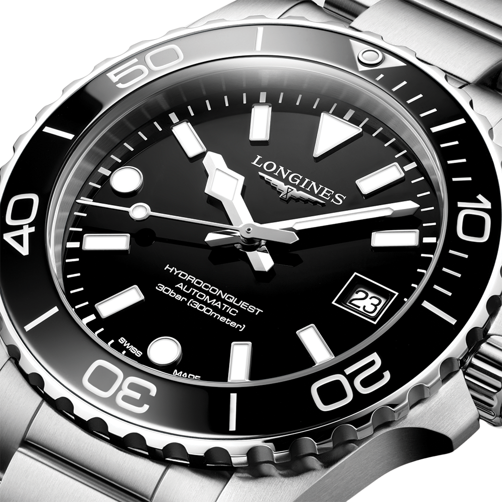 longines HydroConquest 39mm - Black on Bracelet