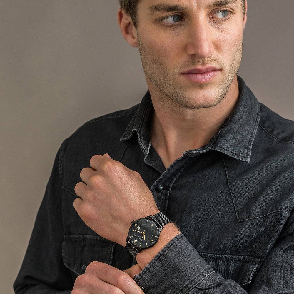 Armani Exchange Cayde AX2716 Men's Chronograph – Black Dial with Black Mesh Stainless Steel Strap