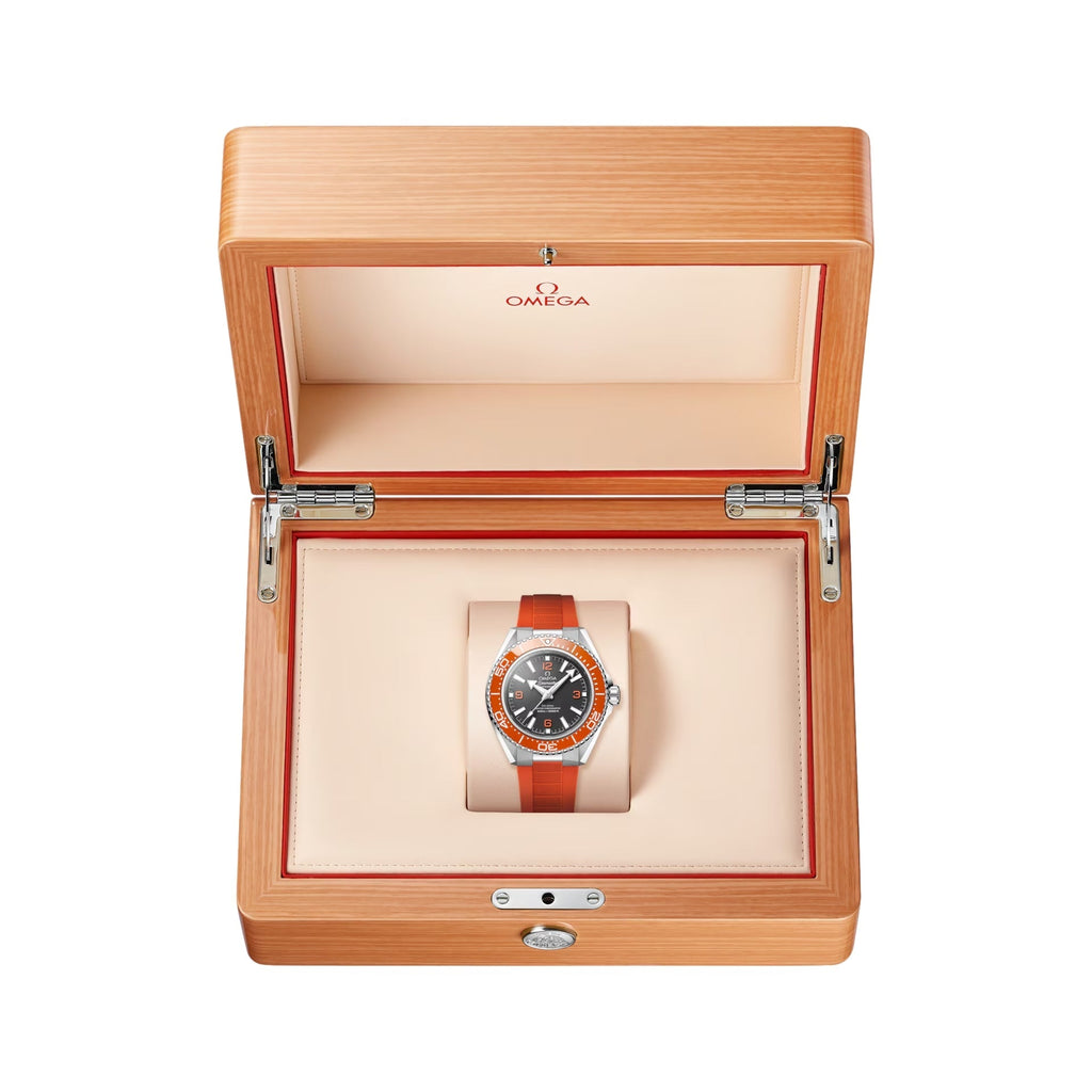 OMEGA Seamaster Planet Ocean 600M 42mm - Black and Orange on Orange Rubber Strap